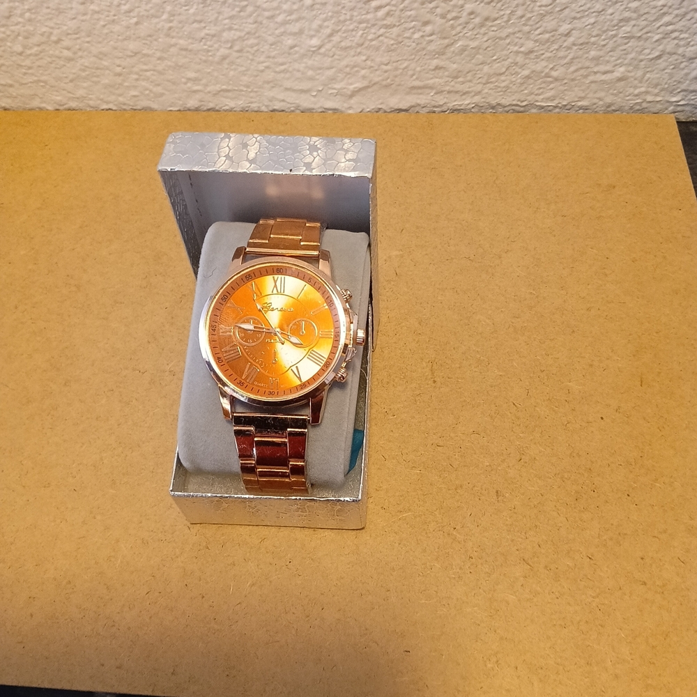 Elegant Rose Gold Men's Watch
